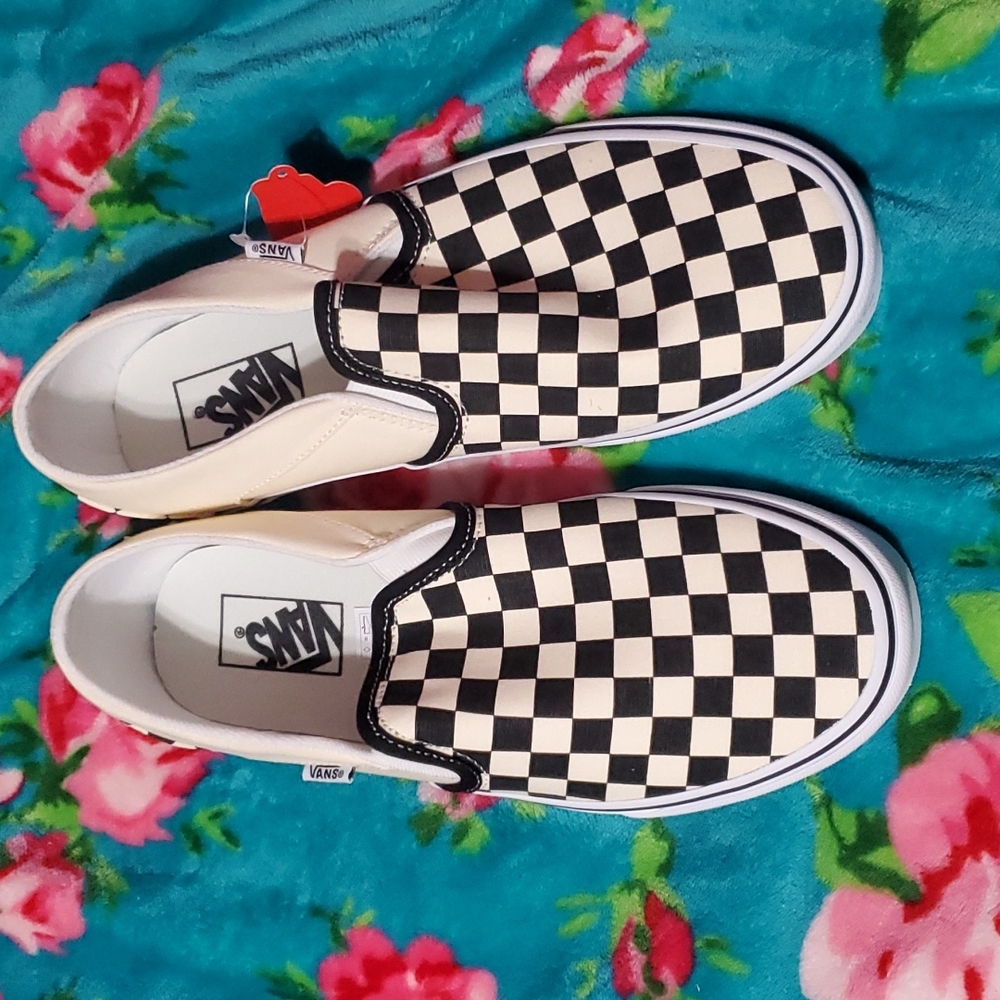 Vans black and white checkered slip ons size 9.5 NWT
